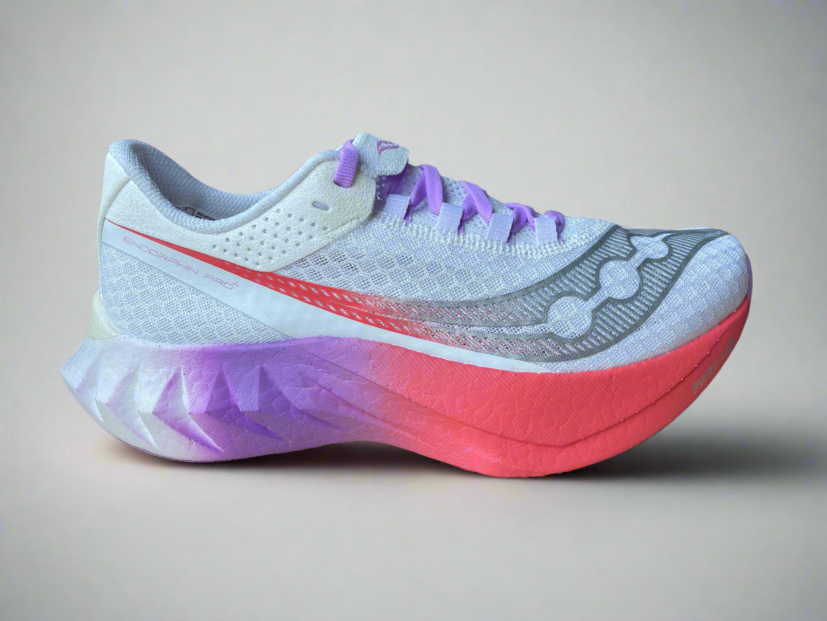 Women's Saucony Endorphin Pro 4