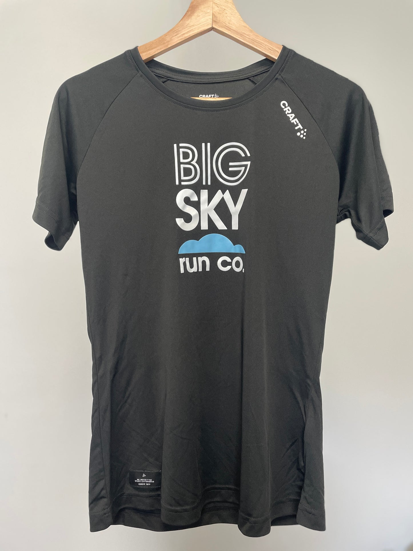 Women's Big Sky Run Co + Craft Short Sleeve Shirt